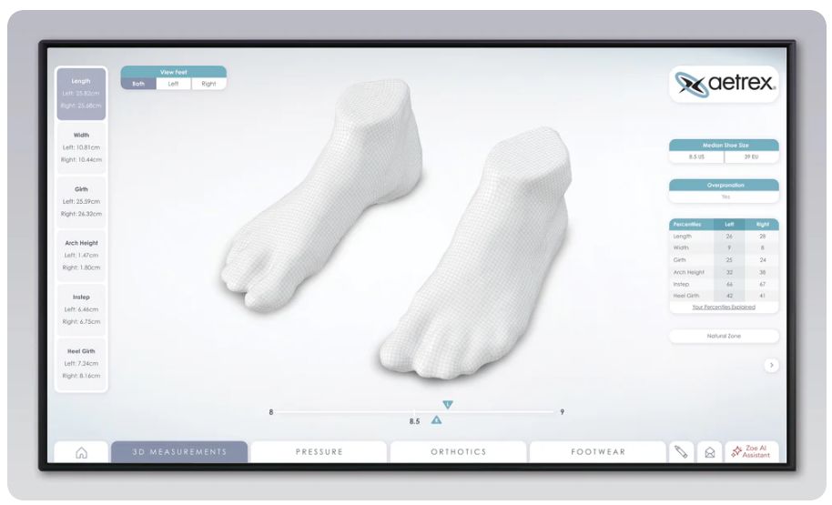 Aetrex 3D measurement screen showing both feet and their dimensions